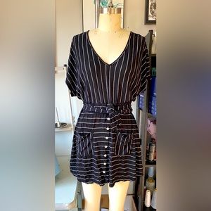 Open back striped summer dress with pockets